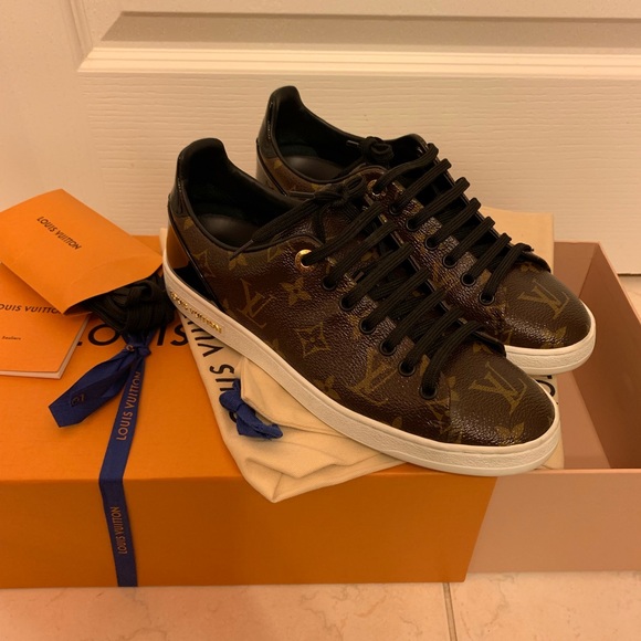 lv canvas shoes